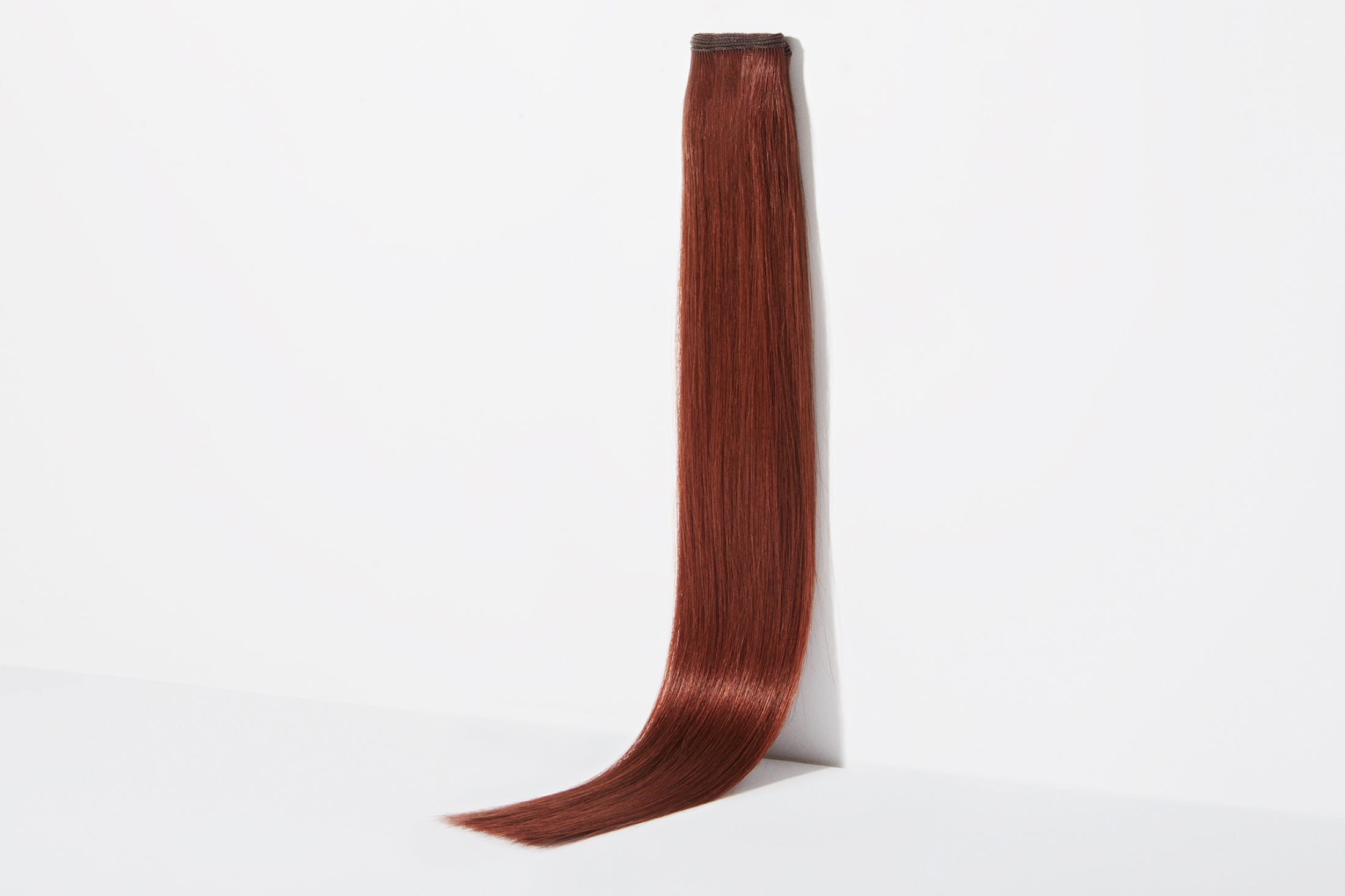 The Cut Point Weft in Silky Straight 18