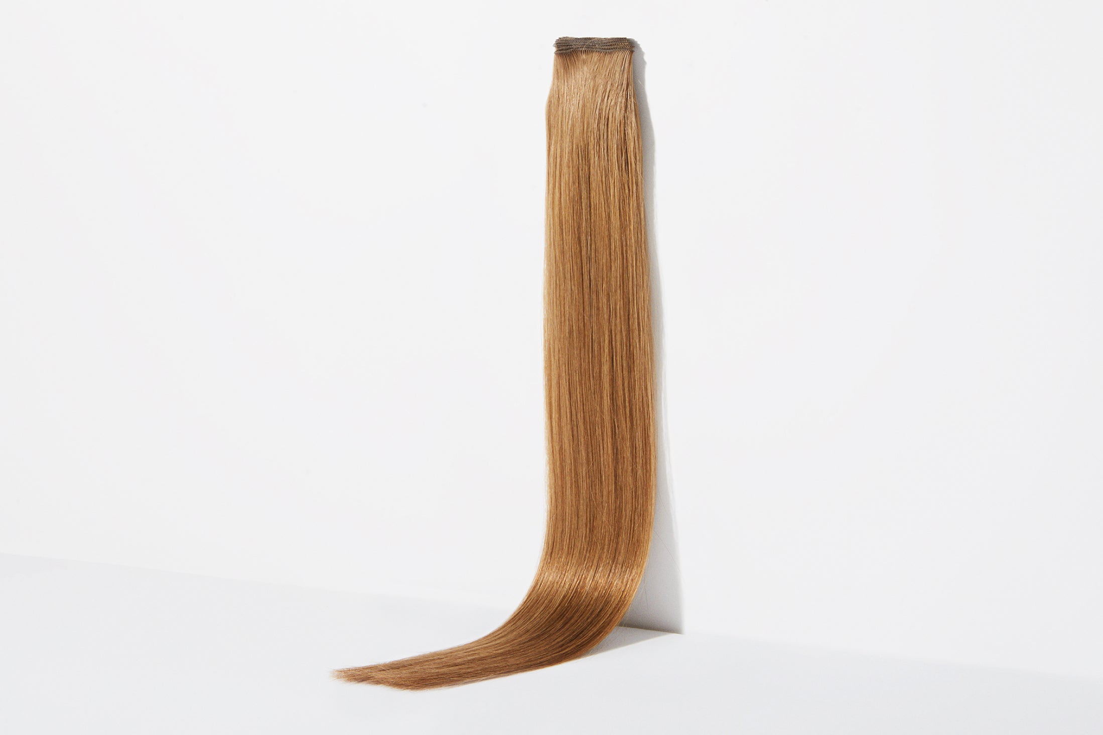 The Cut-Point Weft in Silky Straight 18